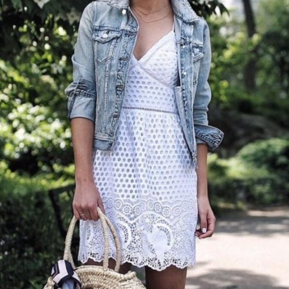 Abercrombie Eyelet Lace Dress